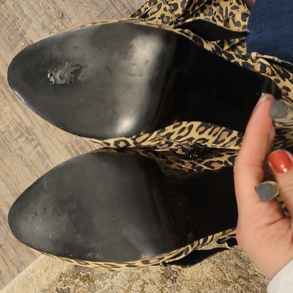 Leopard Print Platforms - Picture 3 of 9